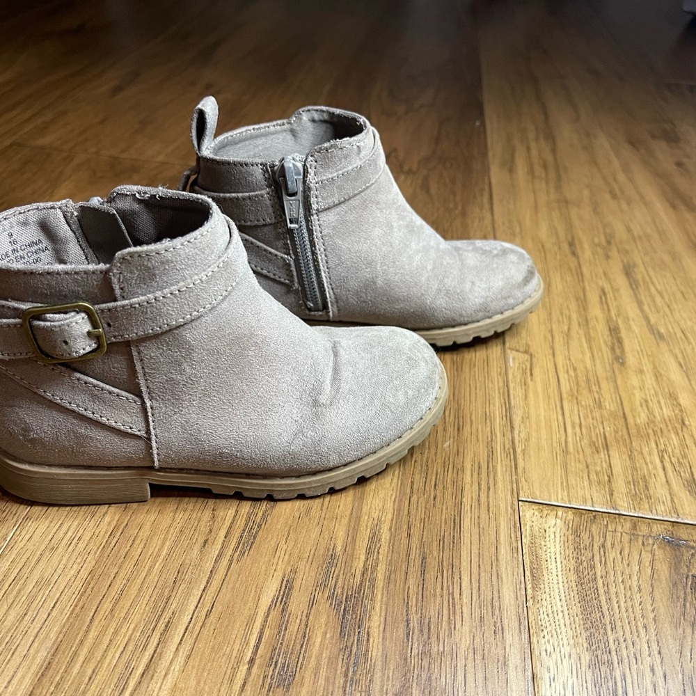 Stylish Tan Kids Boots